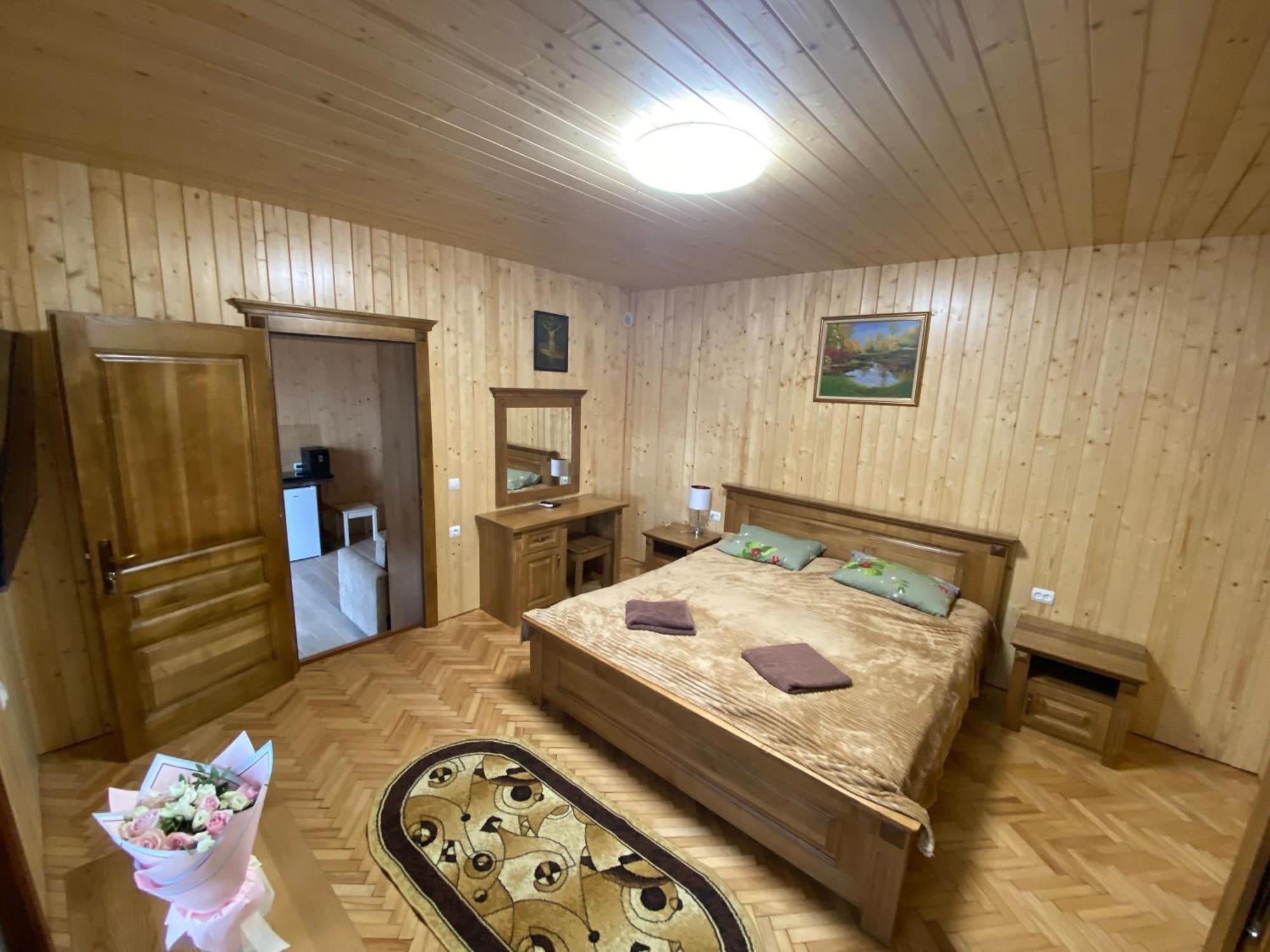 Садиба У Дохтора Відпочинок У Карпатах Голубине Екстер'єр фото